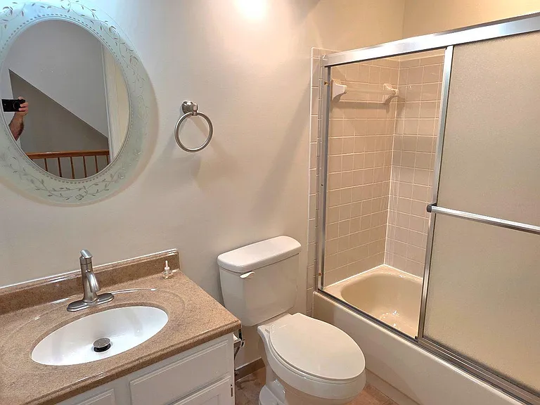 6008 Raina Dr — Photo 23