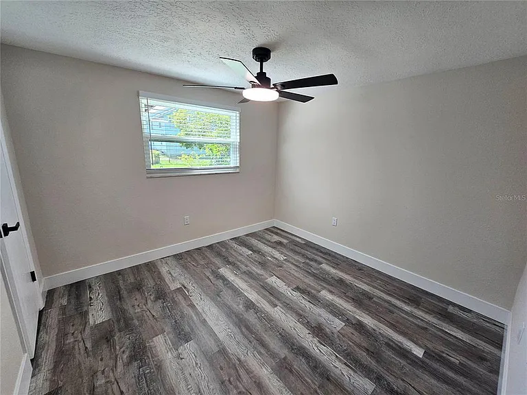 4843 Camphor Ave — Photo 7