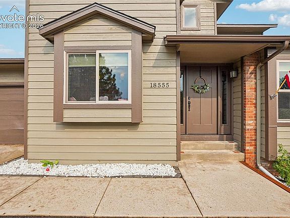 3rd image of 18555 Knollwood Blvd