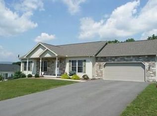 41 Getz Dr, Mc Alisterville, PA 17049