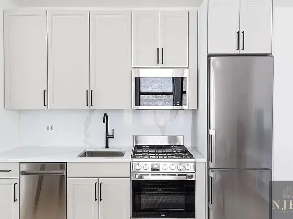 226 West 97th Street image 1 of 7