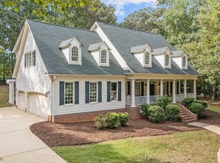 5513 Peakton Dr, Raleigh, NC 27614