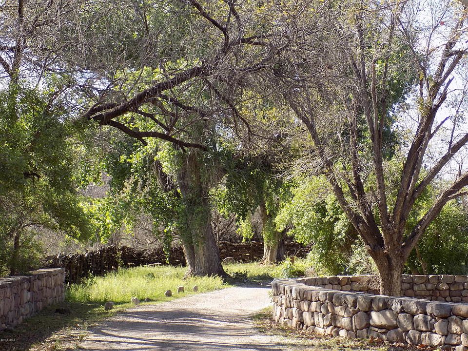 1st image of 12 Santa Gertrudis Ln
