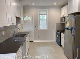 618 Cross St, Philadelphia, PA 19147