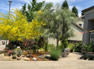 8991 Beckington Dr, Elk Grove, CA 95624