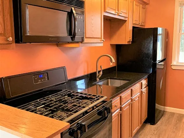 126 Margaret St APT A, South Portland, ME 04106