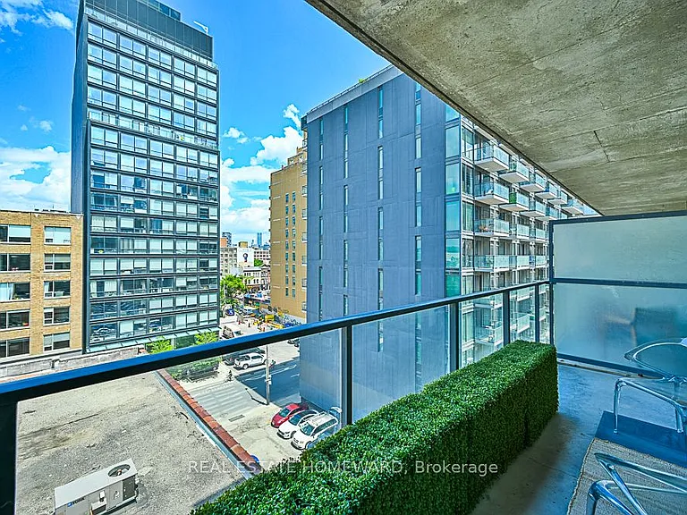 32 Camden St #706 — Photo 31