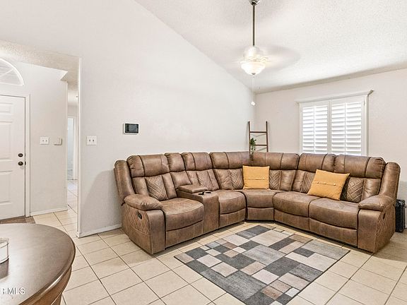 4th image of 877 Mondel Pine Pl