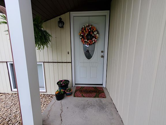 4th image of 1106 14th Ave N