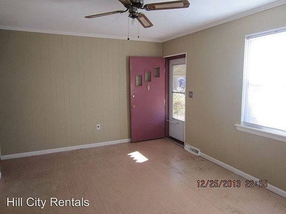 2nd image of 4915 Sycamore Pl