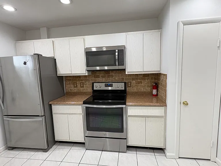 879 NE 195th St #227 — Photo 13