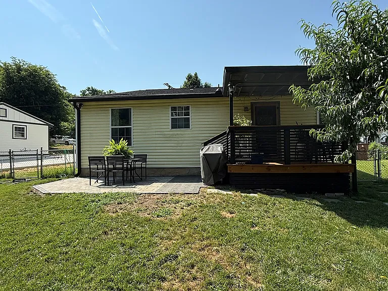 503 Wesley Ave — Photo 21