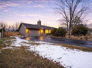 3941 Joan Dr, Roscoe, IL 61073