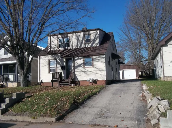 88 6th St, Clintonville, WI 54929