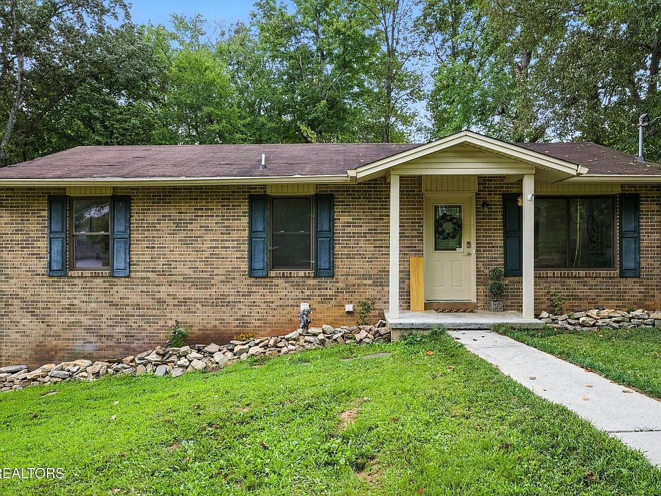 1st image of 6424 Shaftsbury Dr