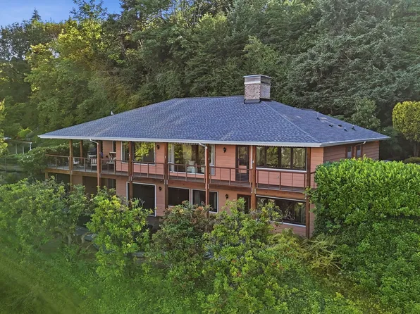 2109 NW Couch St, Camas, WA 98607