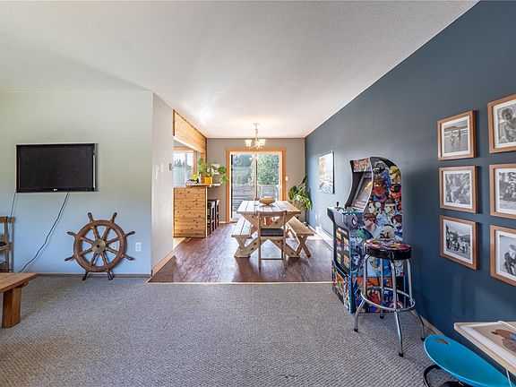 5th image of 1950 Cynamocka Rd