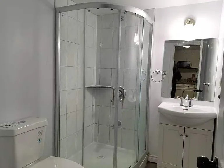 46 Homedale Dr — Photo 6