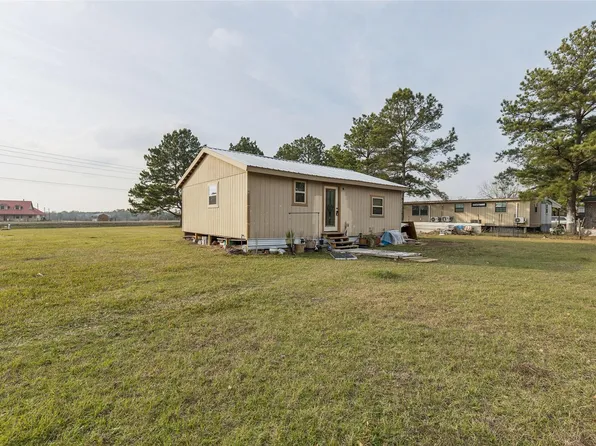 25 Pine Prairie School Rd, Huntsville, TX 77320