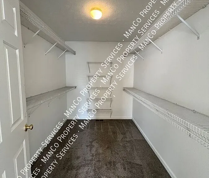 1523 Doddington Rd — Photo 23