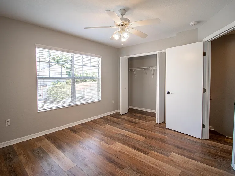 741 E Lime St — Photo 15