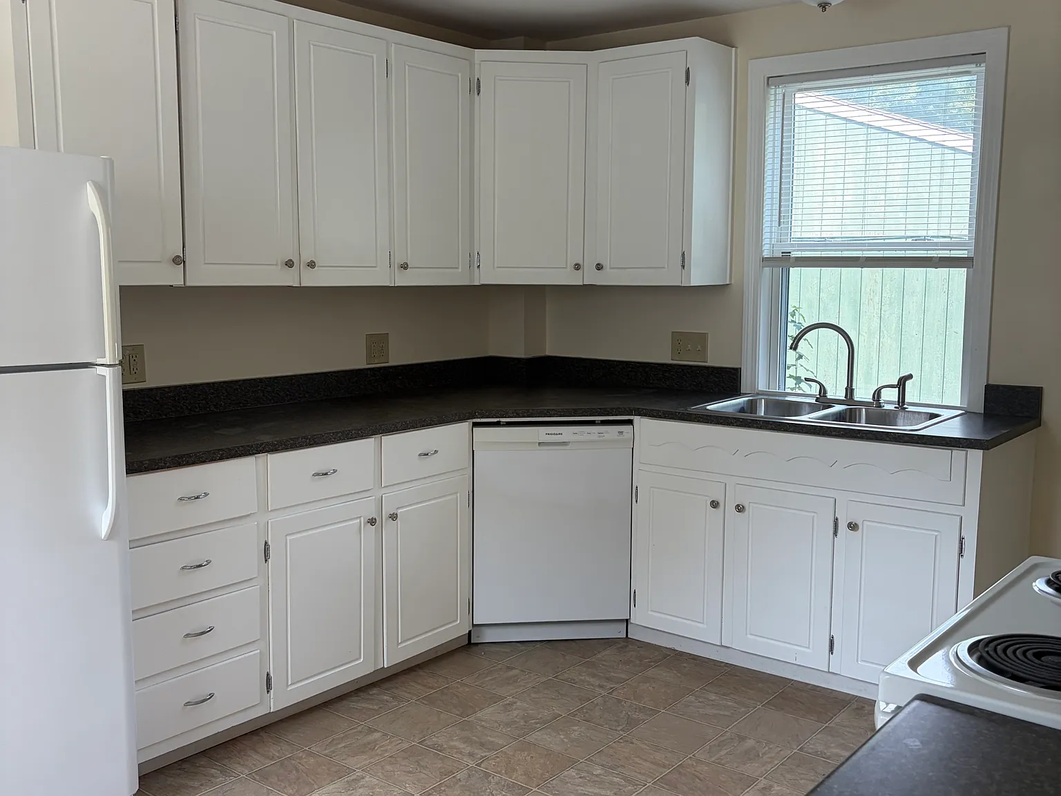 2 bed, $1,500 — Photo 3