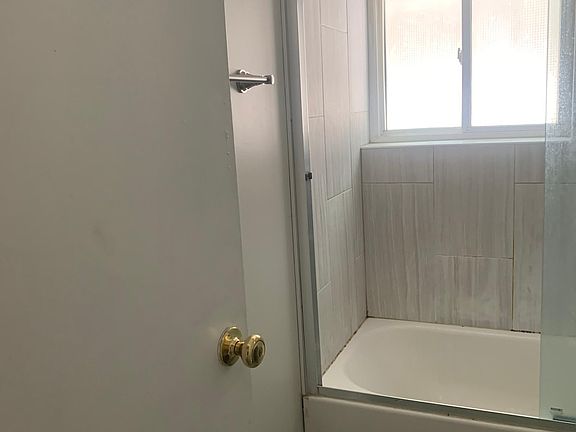 5th image of 3228 W Fullerton Ave