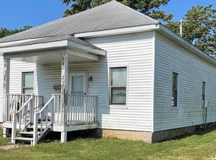 201 S Lincoln St, Salem, IL 62881