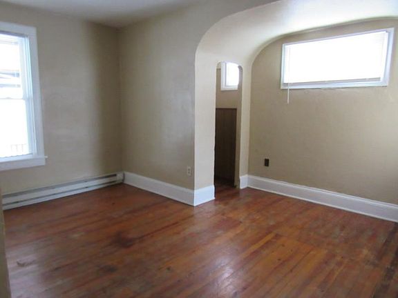 5th image of 82 Colfax St #2