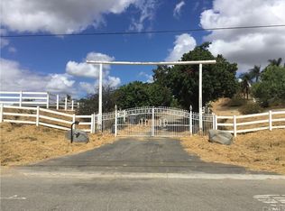 1290 Corona Ave, Corona, CA 92860