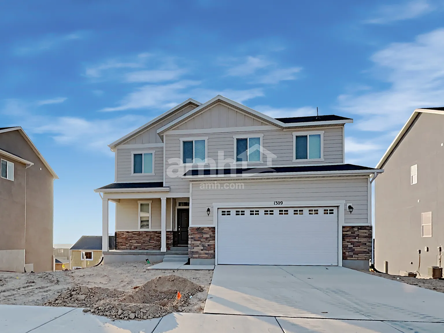 4 bed, 3.5 bath, 2455 sqft, $3,005 — Photo 1