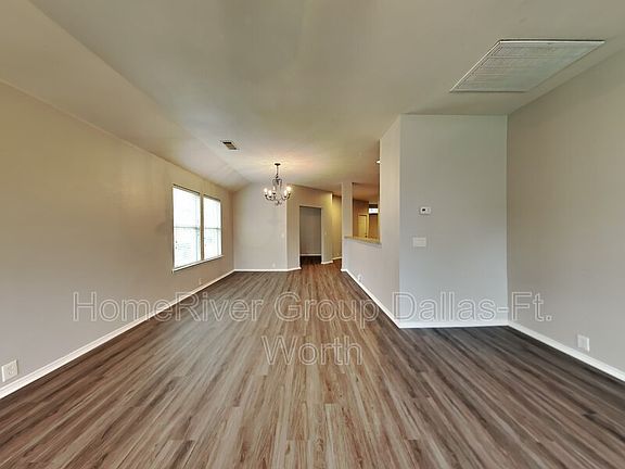 2nd image of 8905 Yosemite Trl
