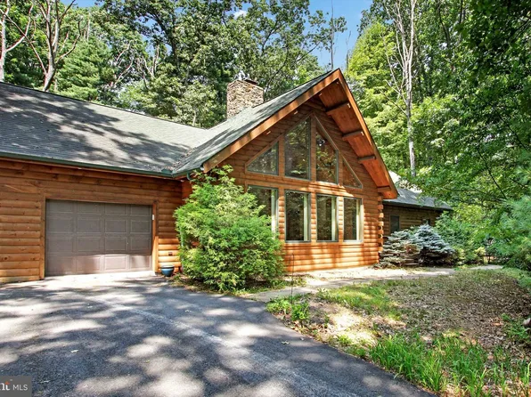 15 & 17 Whippoorwill Ln, Orrtanna, PA 17353