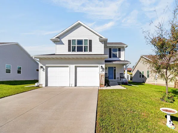 1205 N 7th Ct, Indianola, IA 50125