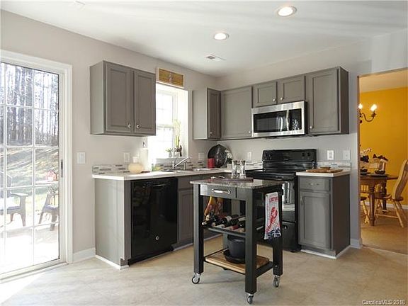 2nd image of 1430 Juniper Hills Ln