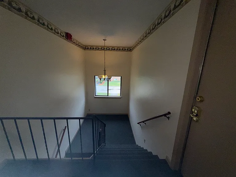 176 Maple Ave #1-31 — Photo 9