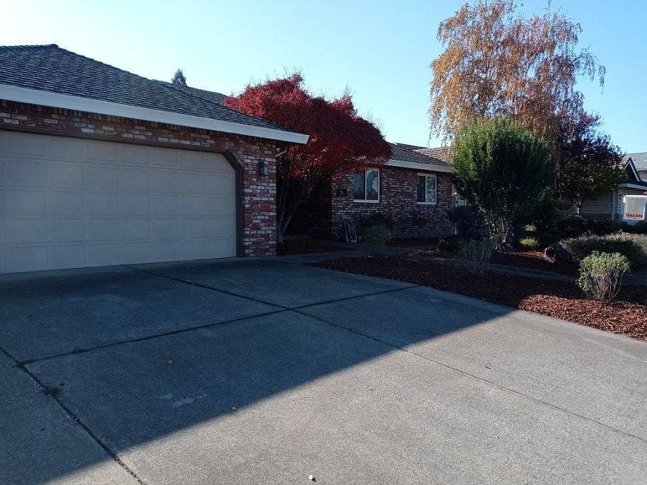 1st image of 7342 Gloria Dr