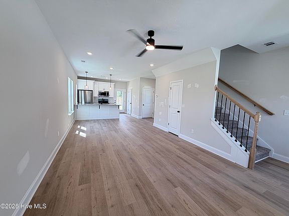 3rd image of 112 Barbara Street
