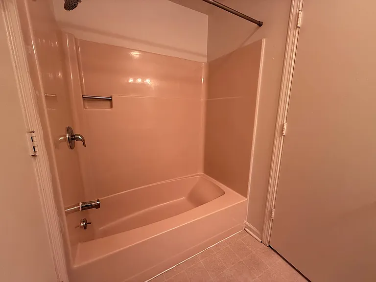 1407 Toms Creek Rd #15 — Photo 22