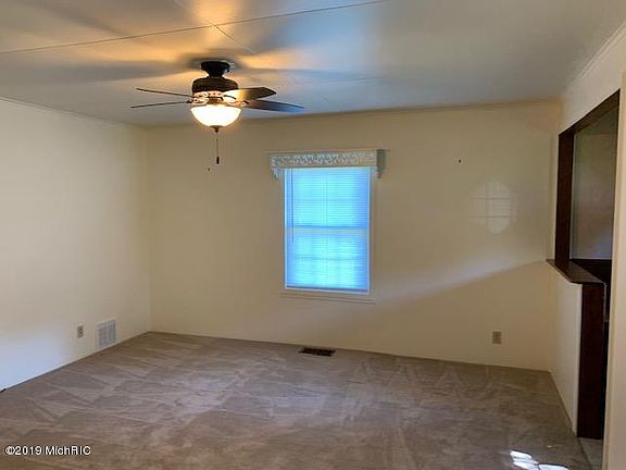 2nd image of 2209 Paw Paw Ave