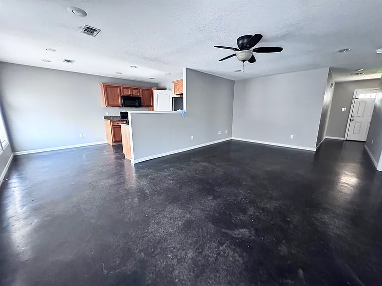 3888 Turfway Dr — Photo 4