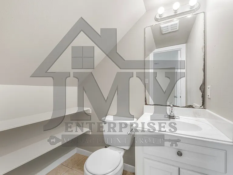 2530 Aldon St — Photo 63