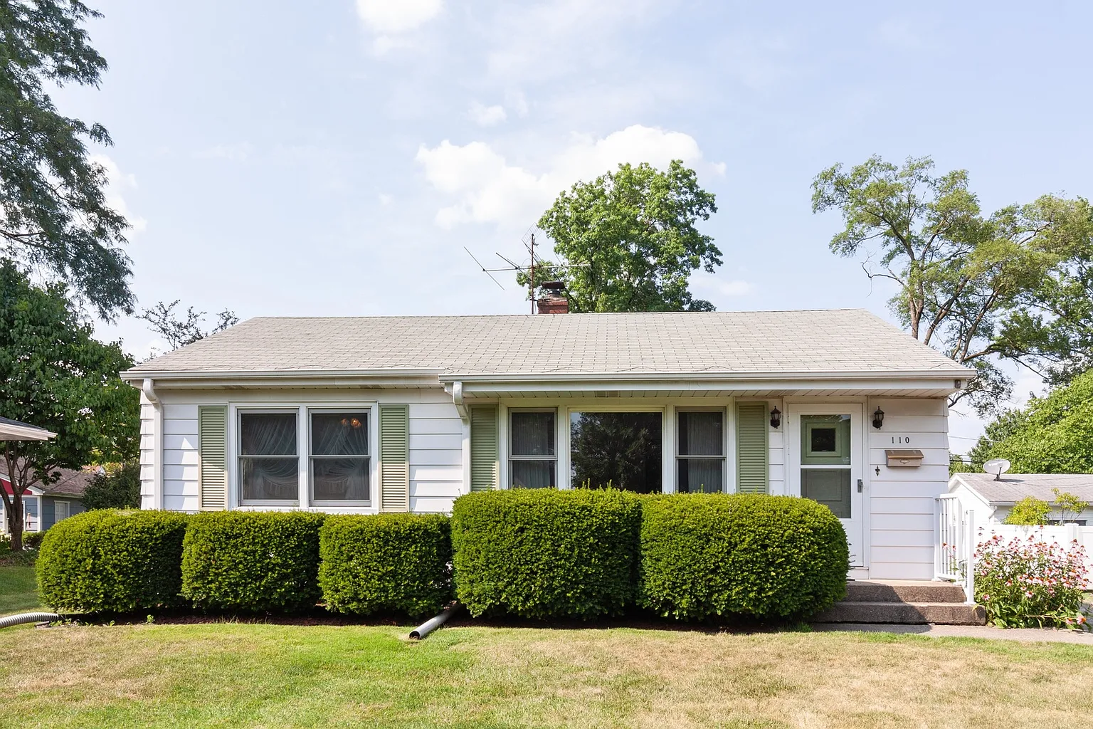 110 W Sunset Ave photo 1