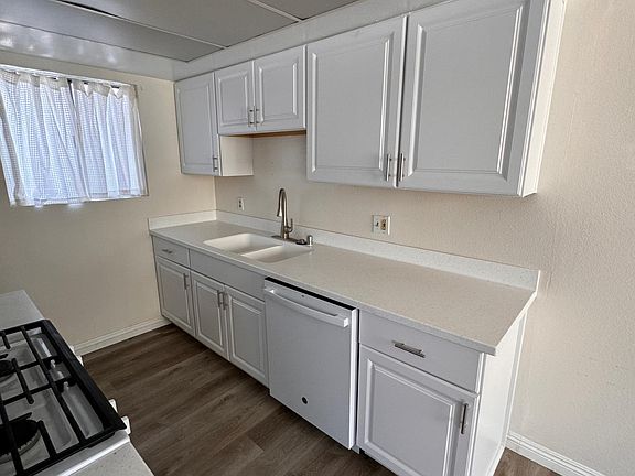 4th image of 625 E Olive Ave #205