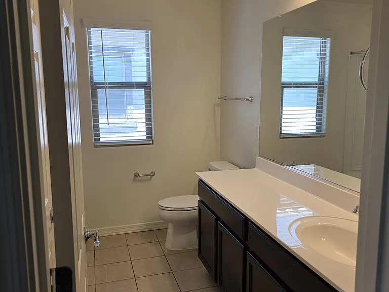 1707 S 82nd Way — Photo 18