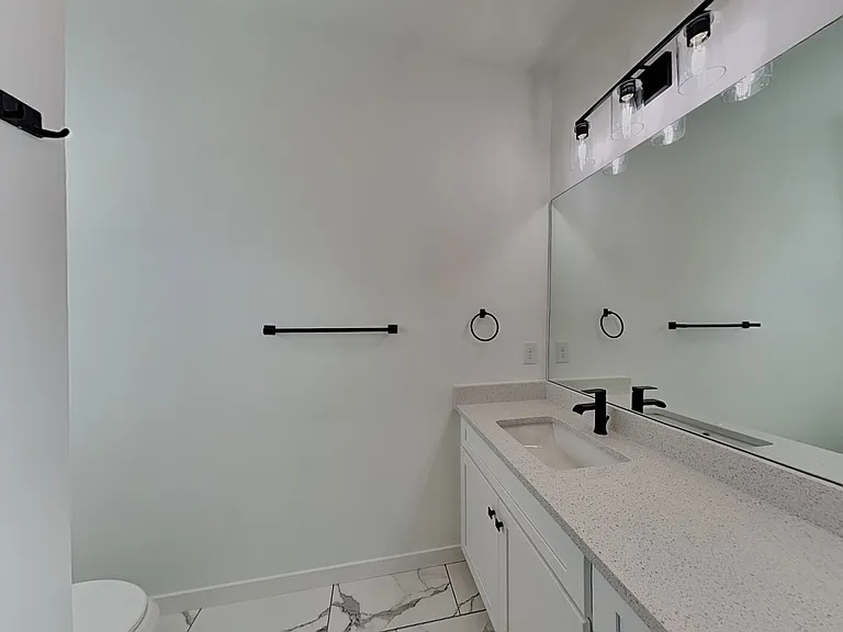 1114 Bismarck Rd — Photo 41