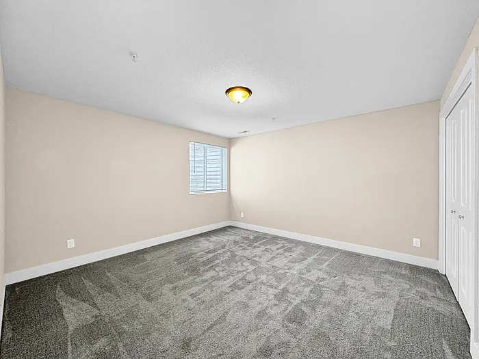 4433 Lower Beaver Rd — Photo 20