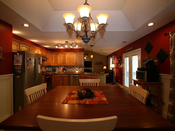 2nd image of 1241 Chesty Puller Cir