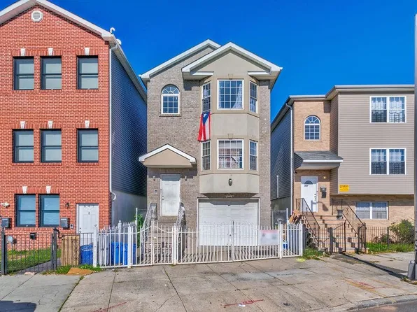 649 Ocean Avenue image 1 of 12