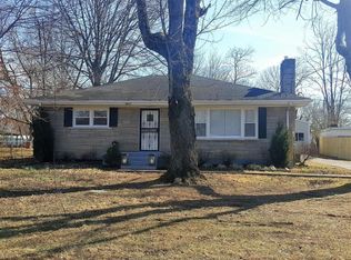 4811 Beech Dr, Louisville, KY 40216